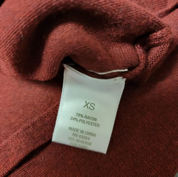 Westport 1962 - Women's Open Shoulder Sweater - Picture 9 of 10